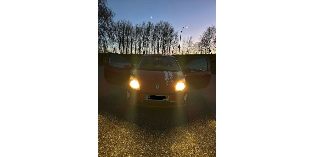 Renault Twingo 98.000 km 3.700 &euro; Hamburg 20539