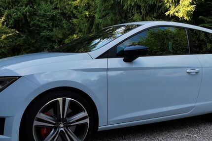 Seat Leon 121.000 km 15.600 &euro; Emmering 82275