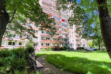 Wohnung Zwickau Innenstadt - 3 Zimmer, 70 m&sup2;, 455&euro; | Angebot:27362162