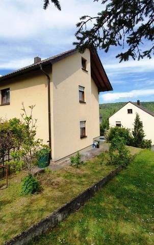 Mehrfamilienhaus, Wohnhaus Weikersheim - 7 Zimmer, 125 m&sup2;, 245.000&euro; | Angebot:25668907