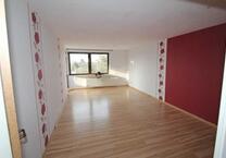 Schöne 3 12 Raum Wohnung mit Gäste WC, WBS erforderlich
