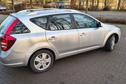 Kia ceed Sportswagon 165.000 km 2.400 &euro; Osnabrück 49082