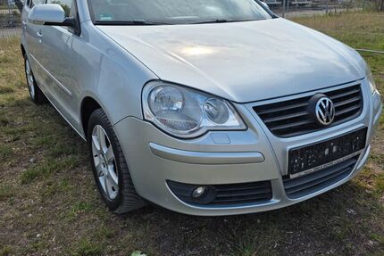 VW Polo 92.955 km 5.900 &euro; Berlin 13055