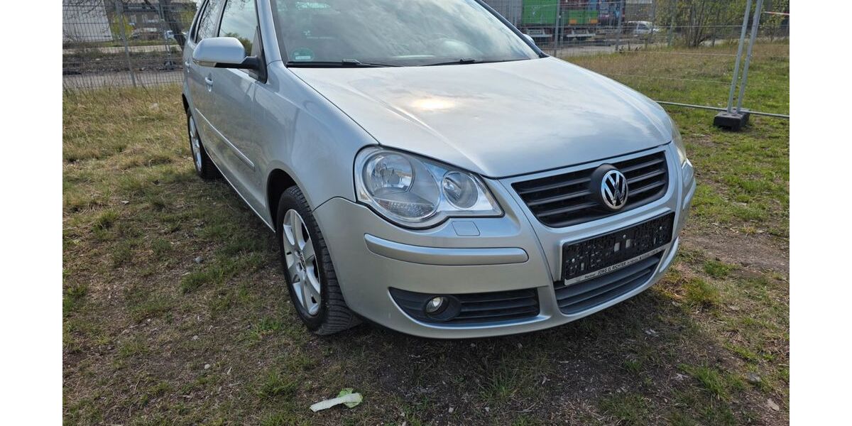 VW Polo 92.955 km 5.900 &euro; Berlin 13055