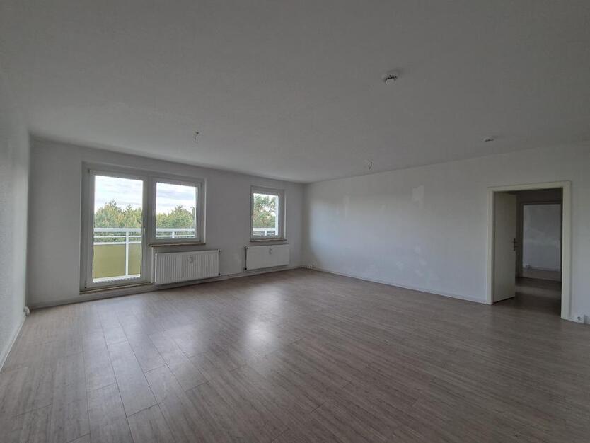 Viel Platz für die ganze Familie***5-Zimmer-Wohnung mit 2 Bädern und 2 Balkonen! zimmer