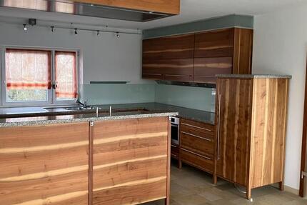 Wohnung Ruhstorf an der Rott - 8 Zimmer, 150 m&sup2;, 1.050&euro; | Angebot:24774975