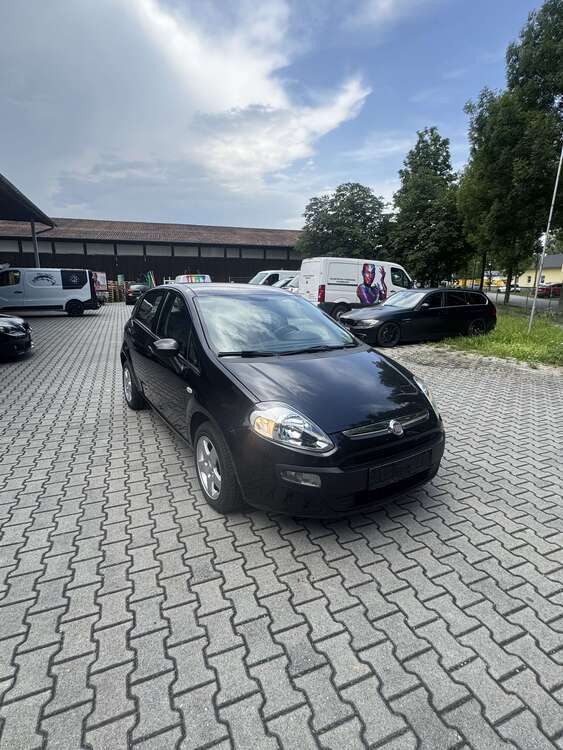 Fiat Punto 88.546 km 4.350 € landau an der isar 94405