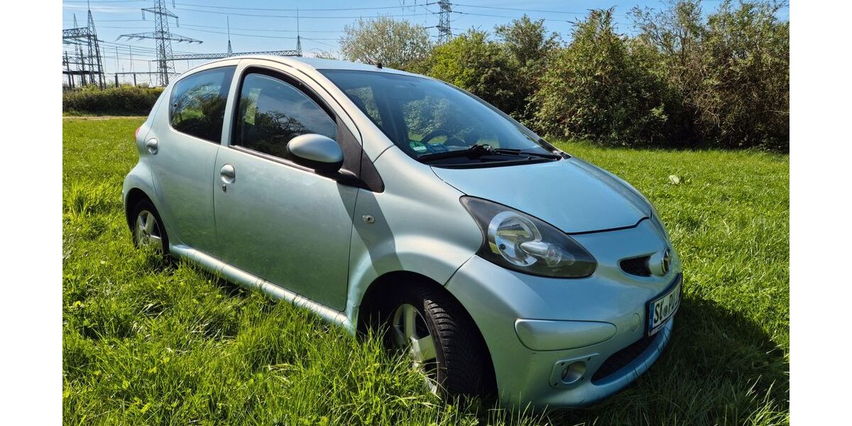 Toyota Aygo (X) 215.000 km 2.200 &euro; Troisdorf 53840