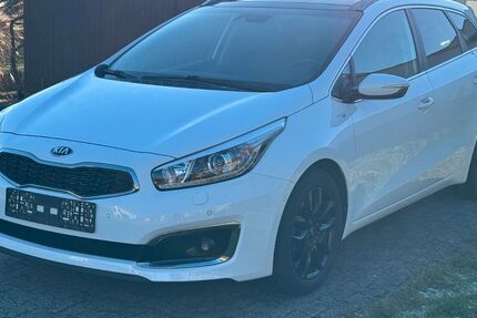 Kia ceed / Ceed 143.000 km 9.999 &euro; Limburg-Linter 65550