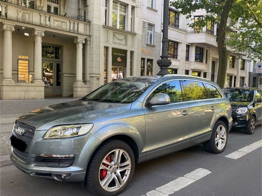 Q7