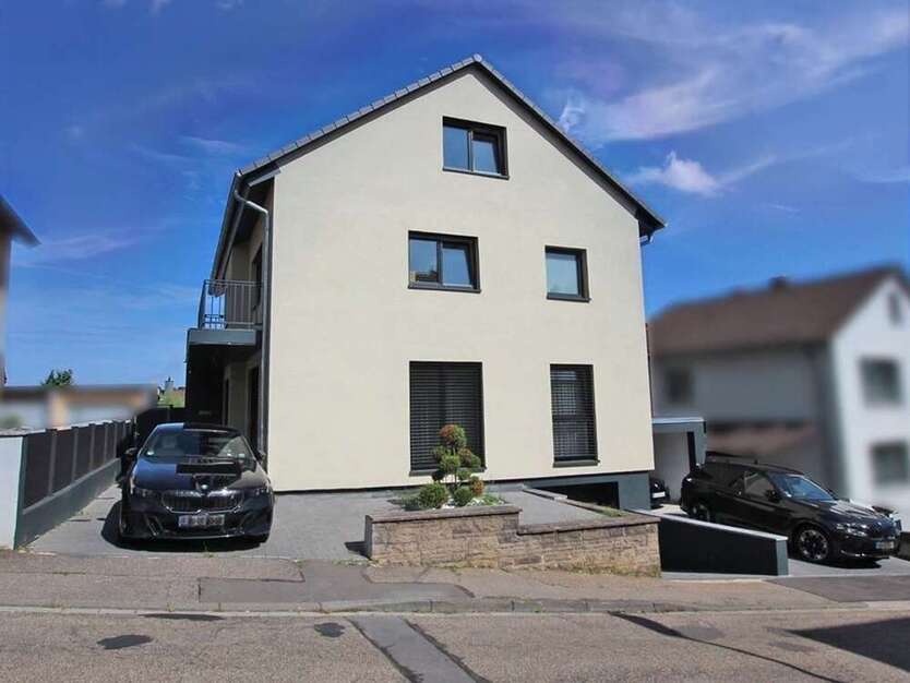 Haus zum Kaufen in Bretten 850.000 € 209.33 m²