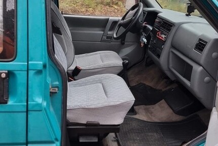 VW T4 382.000 km 3.200 &euro; Leezen 19067