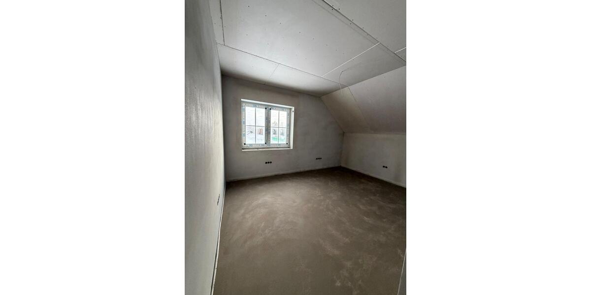 Doppelhaushälfte Cloppenburg - 4 Zimmer, 127 m&sup2;, 1.650&euro; | Angebot:24842681