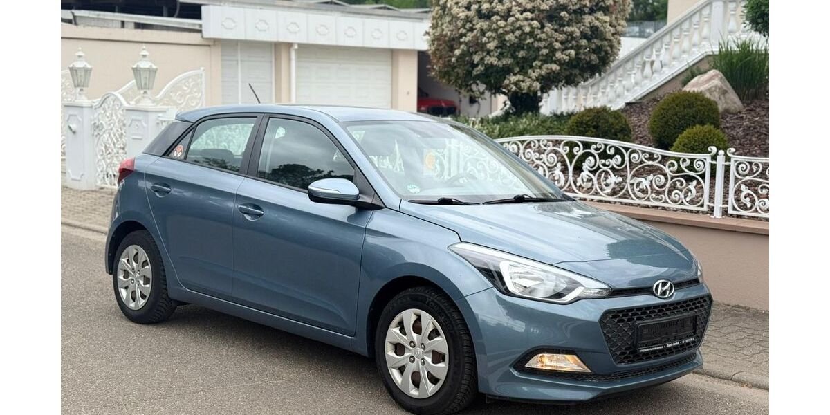 Hyundai i20 63.000 km 7.990 &euro; Hördt 76771