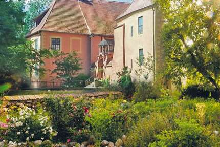 Für Mehrgenerationen-Leben Großfamilie – „Ein Familiensitz wie aus dem Märchen 26 zimmer