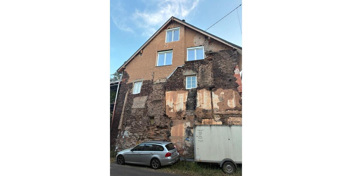 Einfamilienhaus Reil - 7 Zimmer, 235 m&sup2;, 270.000&euro; | Angebot:26942165