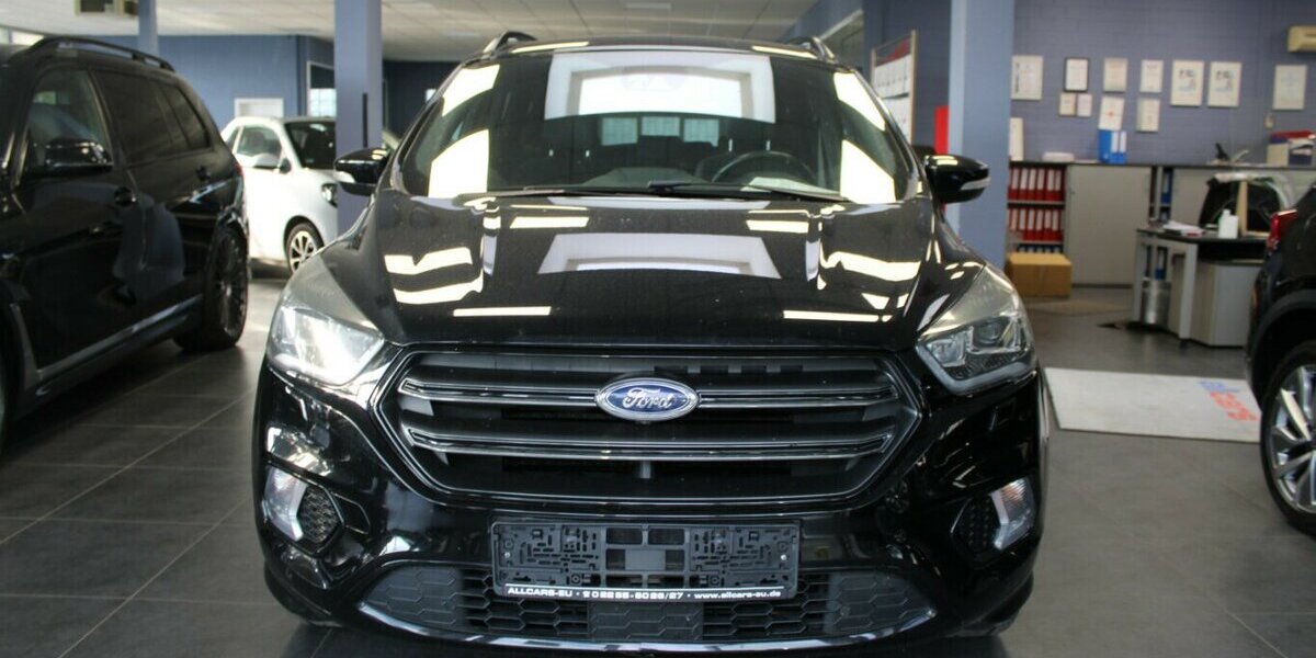 Ford Kuga 2.0 TDCi 4x4 ST-Line 92.638 km 18.980 € Euskirchen 53881