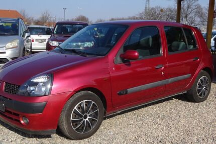 Renault Clio 207.000 km 750 &euro; Dresden 01219