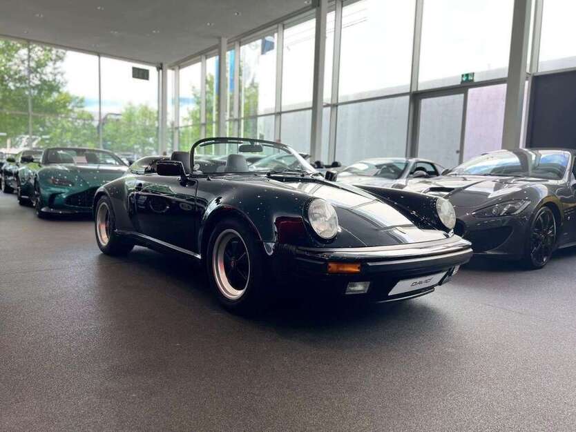911