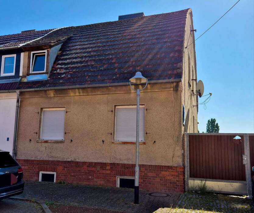 Haus zum Kaufen in Osternienburger Land 47.500 € 85 m²