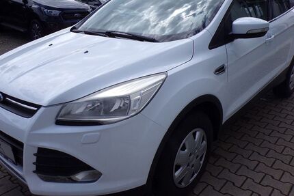 Ford Kuga 77.586 km 4.950 &euro; Bad Oeynhausen 32547