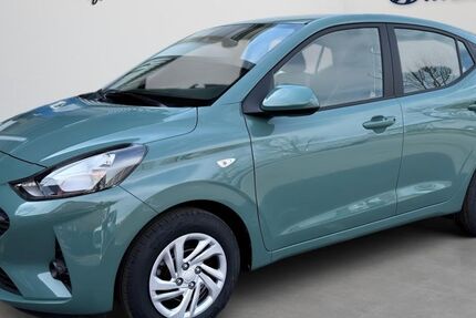 Hyundai i10 2.500 km 15.988 € Hof 95030