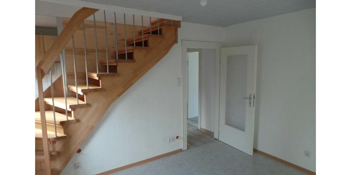 Maisonettenwohnung Nürnberg Falkenheim - 5 Zimmer, 82 m&sup2;, 900&euro; | Angebot:26396888