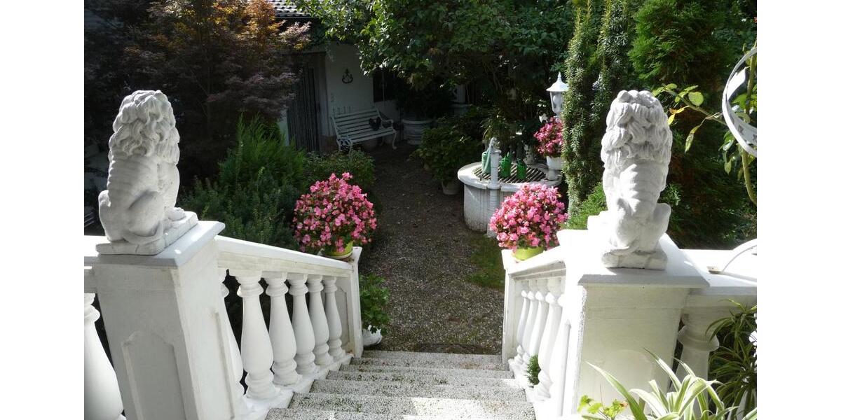 Bungalow Lingenfeld - 5 Zimmer, 220 m&sup2;, 690.000&euro; | Angebot:26356060