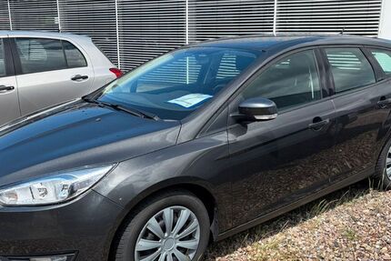 Ford Focus 146.795 km 8.300 &euro; Berge 49626