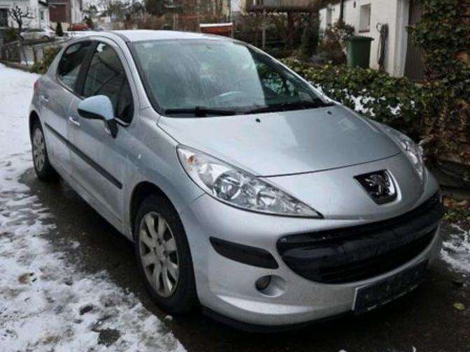 Peugeot 207 158.000 km 1.150 &euro; Spaichingen 78549