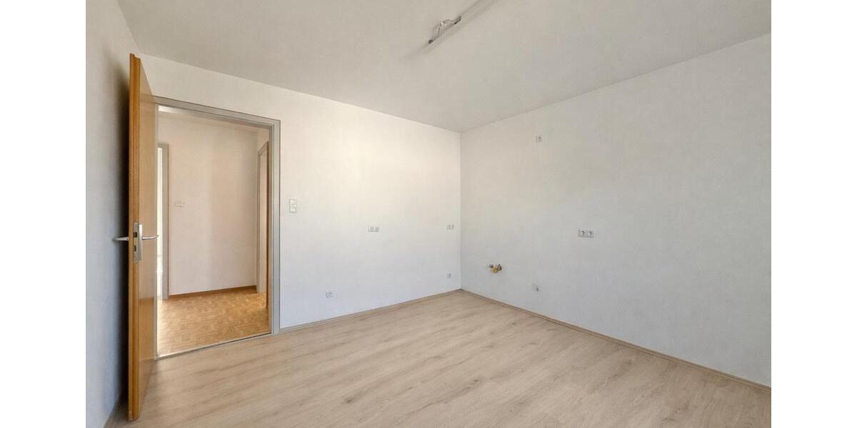 Etagenwohnung Türkheim - 3 Zimmer, 75 m&sup2;, 830&euro; | Angebot:26403452