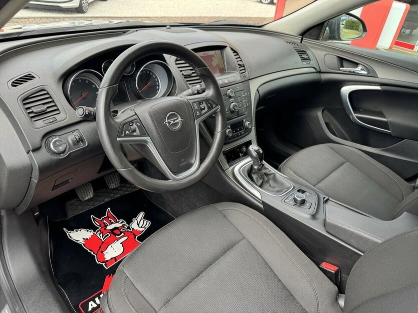 Insignia 1.8 Sportstourer/AHK/NAVI/SHZ/TEMPO/