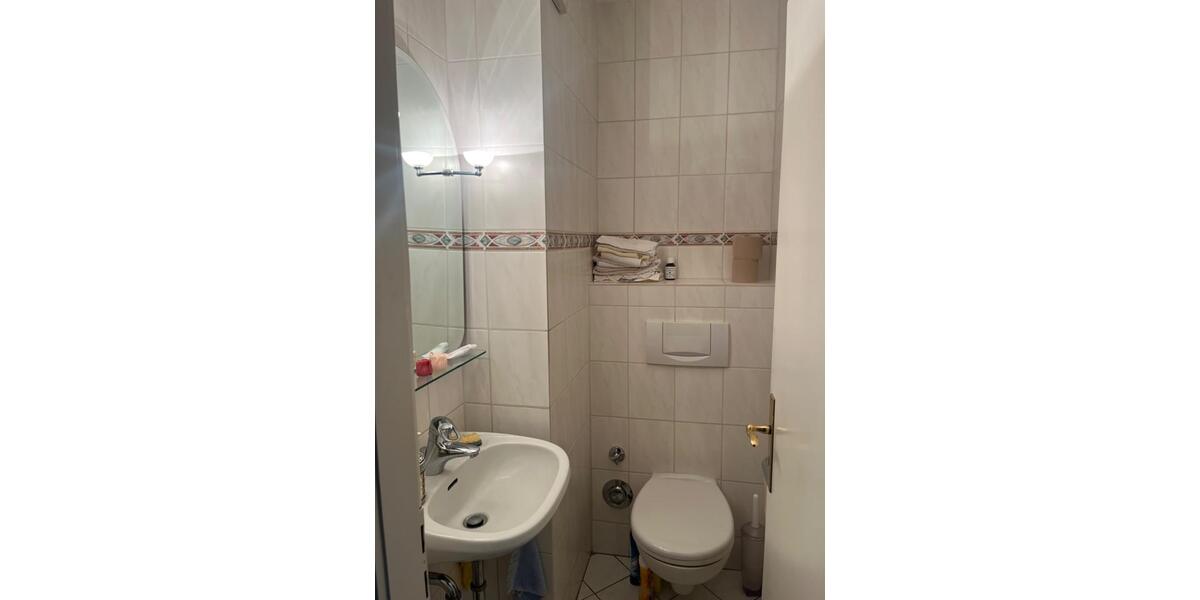 Dachgeschoßwohnung Halstenbek - 4 Zimmer, 93 m&sup2;, 270.000&euro; | Angebot:26855344