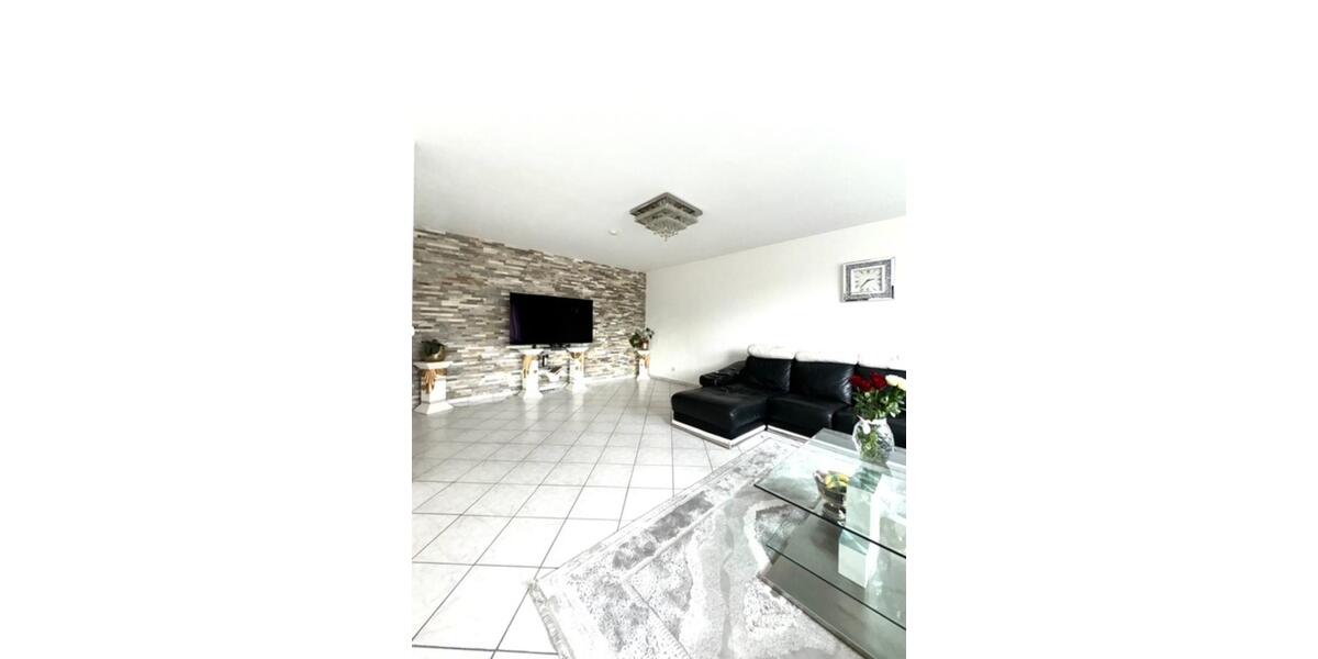 Etagenwohnung Wiesbaden Mainz-Amöneburg - 4 Zimmer, 110 m&sup2;, 1.700&euro; | Angebot:25950870