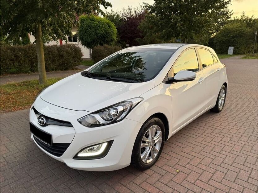i30