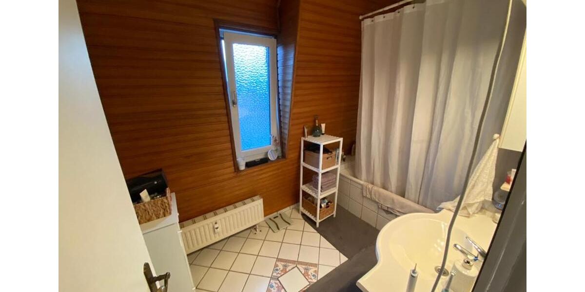 Etagenwohnung Simbach am Inn - 3 Zimmer, 100 m&sup2;, 1.000&euro; | Angebot:26368925