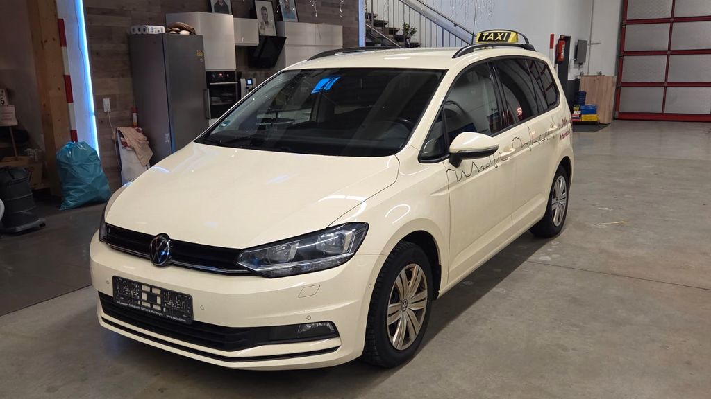 VW Touran 311.012 km 8.980 &euro; Euskirchen 53879