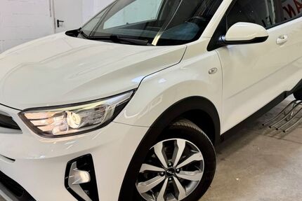 Kia Stonic 79.635 km 13.400 &euro; Holzgerlingen 71088