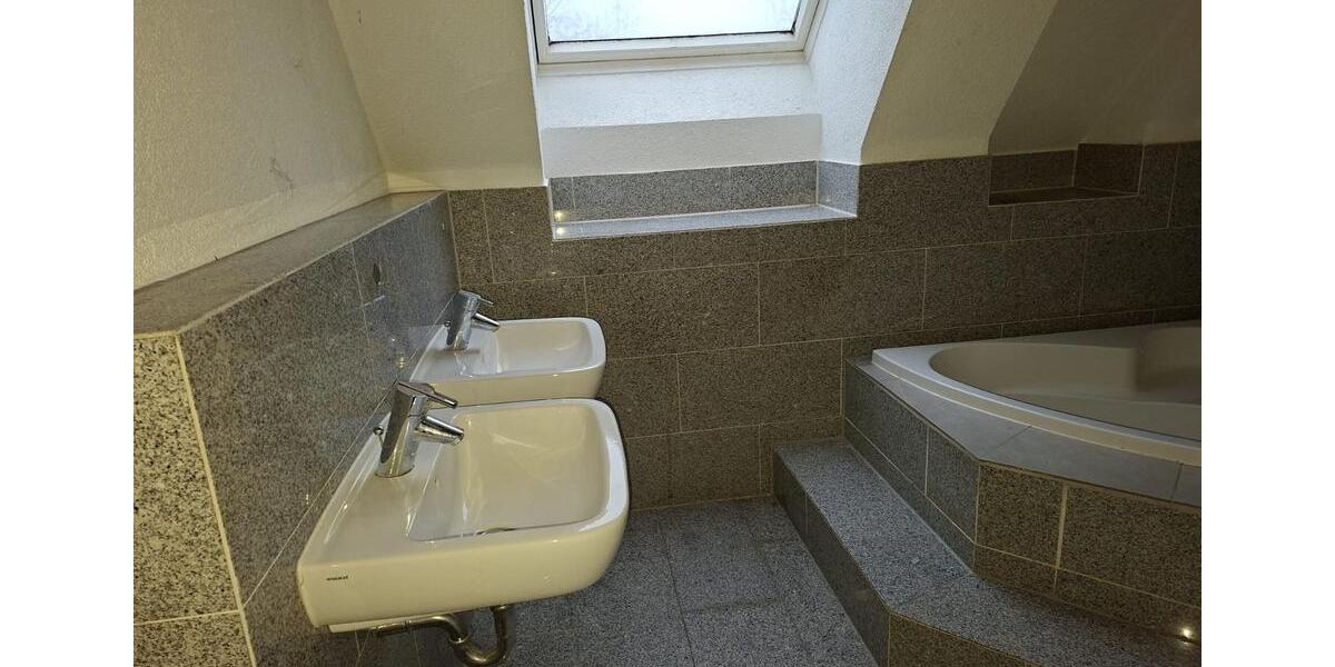 Reihenhaus Schkeuditz - 5 Zimmer, 120 m&sup2;, 1.190&euro; | Angebot:24817006