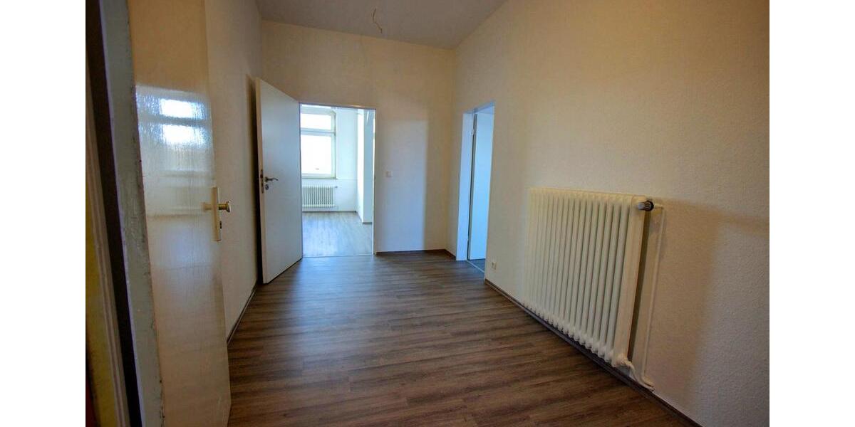Dachgeschoßwohnung Wilhelmshaven - 2 Zimmer, 75 m&sup2;, 530&euro; | Angebot:26046996