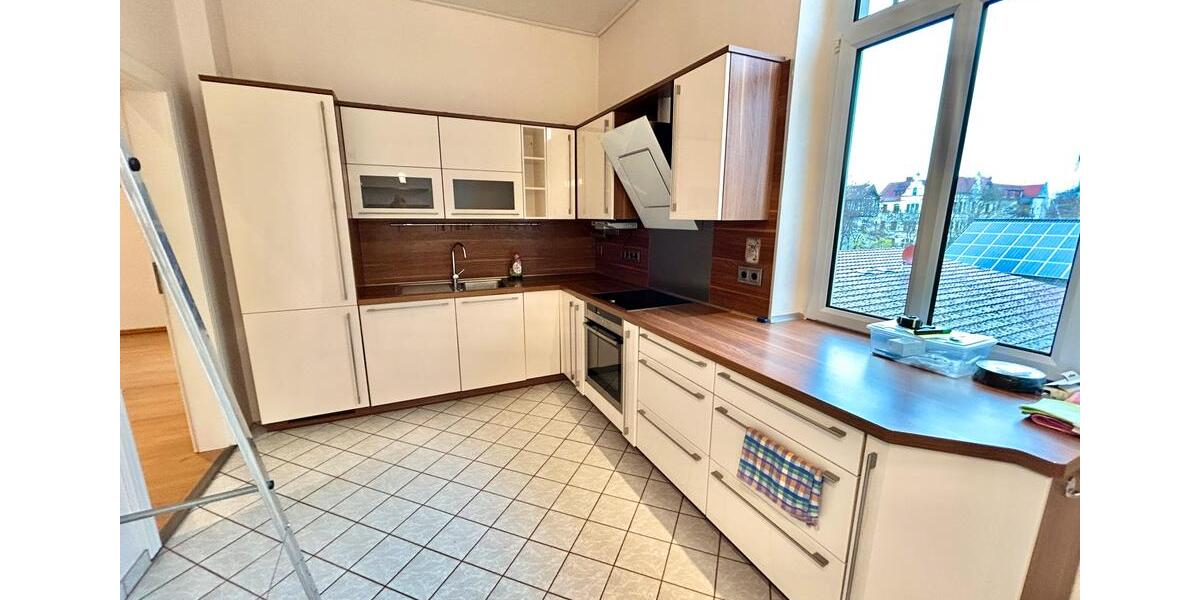 Elegante 5-Zimmer-Altbauwohnung mit Balkon in begehrter Lage Magdeburgs 5 zimmer