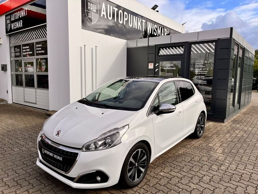 Peugeot 208 114.000 km 10.880 € Wismar 23966
