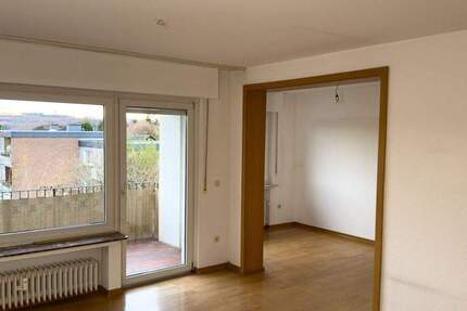 ***Helle 3 Zimmer-Wohnung in Möhnesee - Körbecke mit Balkon*** 3 zimmer