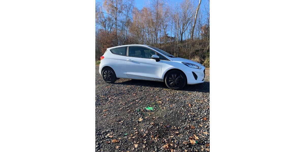 Ford Fiesta 70.000 km 6.900 &euro; Tann 36142