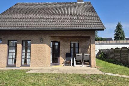 Haus Schloß Holte-Stukenbrock Stukenbrock - 4 Zimmer, 104 m&sup2;, 399.000&euro; | Angebot:25270251