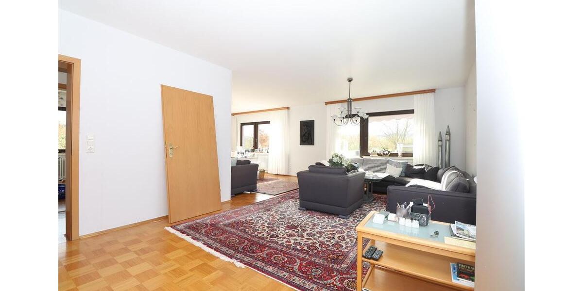 Etagenwohnung Eschwege - 2 Zimmer, 104 m&sup2;, 790&euro; | Angebot:23687432