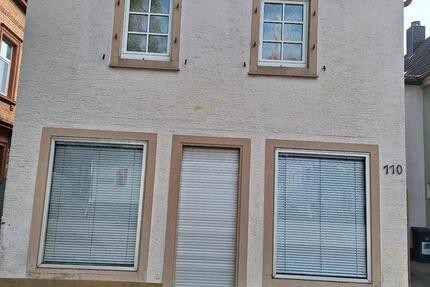 Haus Edenkoben - 7 Zimmer, 178 m&sup2;, 260.000&euro; | Angebot:27093866
