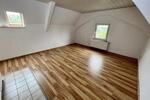 Pölzig! 2 Zimmer Wohnung mit Einbauküche und Charme! - Dachgeschoßwohnung Pölzig Sachsenroda | Angebot:26820836