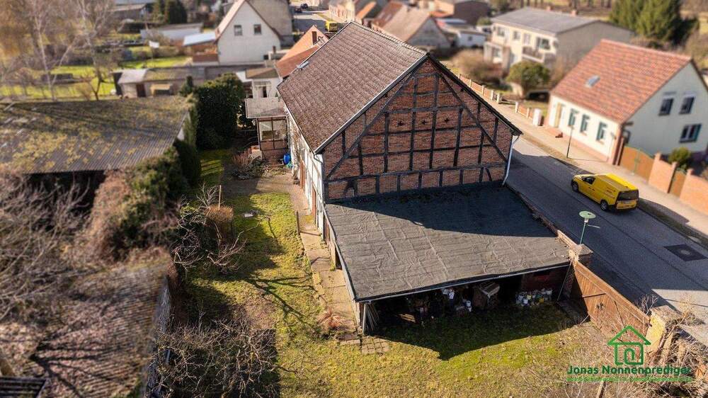 Reihenmittelhaus Lenzen - 4 Zimmer, 131 m&sup2;, 130.000&euro; | Angebot:25910302