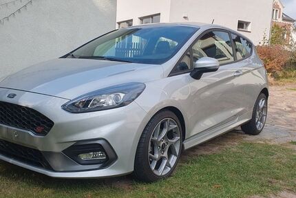 Ford Fiesta 19.995 km 16.990 &euro; Wurzen 04808